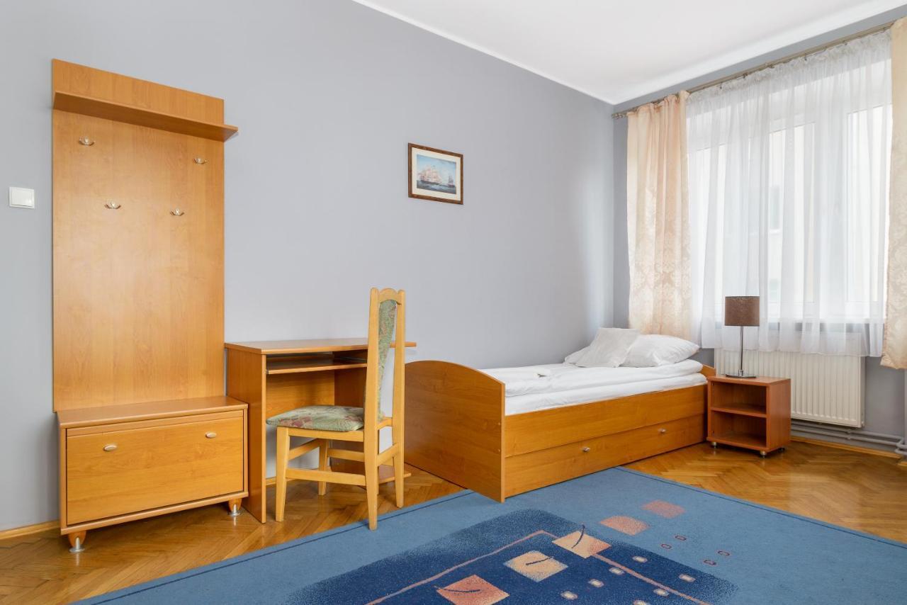 6 Przy Mtp * Poznan